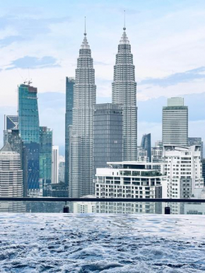 The Luxe Colony Klcc By NTR Resources